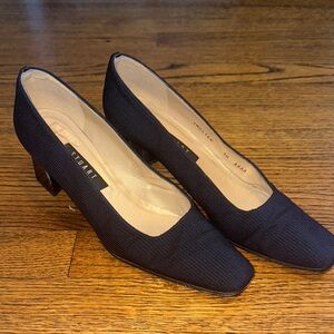 Stuart Weitzman Navy Blue Vintage Heels Size 10